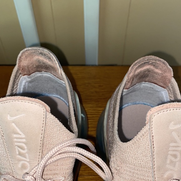 NIKE Sneakers/Tennis Shoes - Picture 11 of 13